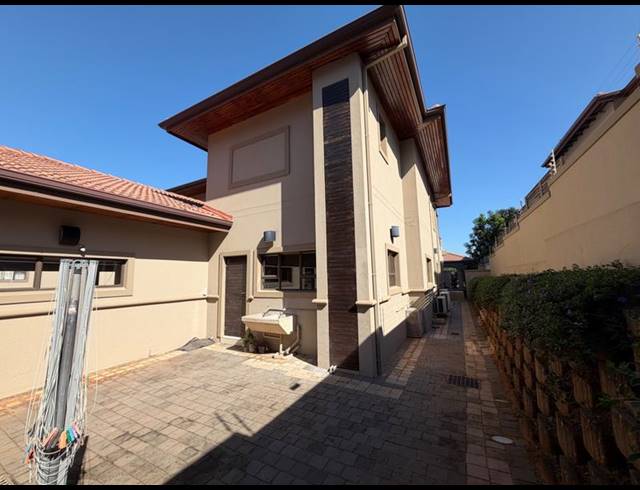 4 BEDROOM HOUSE FOR SALE IN IZINGA